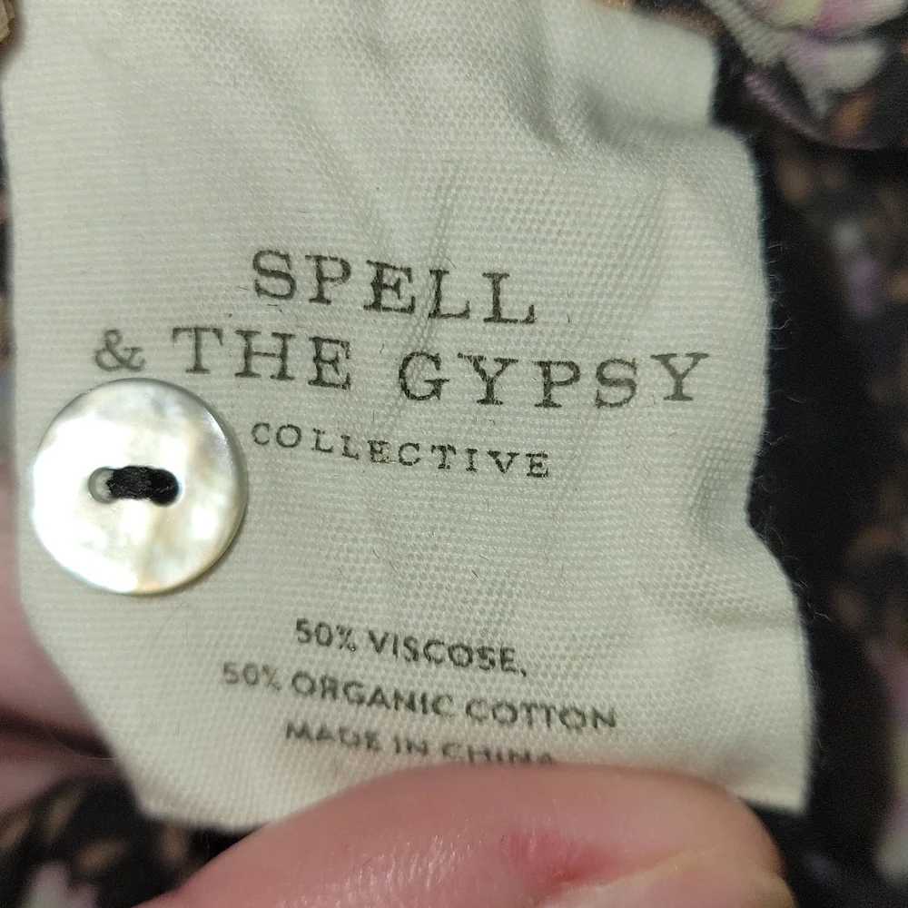 ❌️SOLD ❌️- Spell Rae Blouse Size XXS - Picture 5 of 10